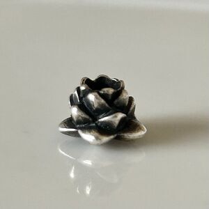 TROLLBEADS Lotus Silver Bead LAA 925S Retired, Preowned Excellent